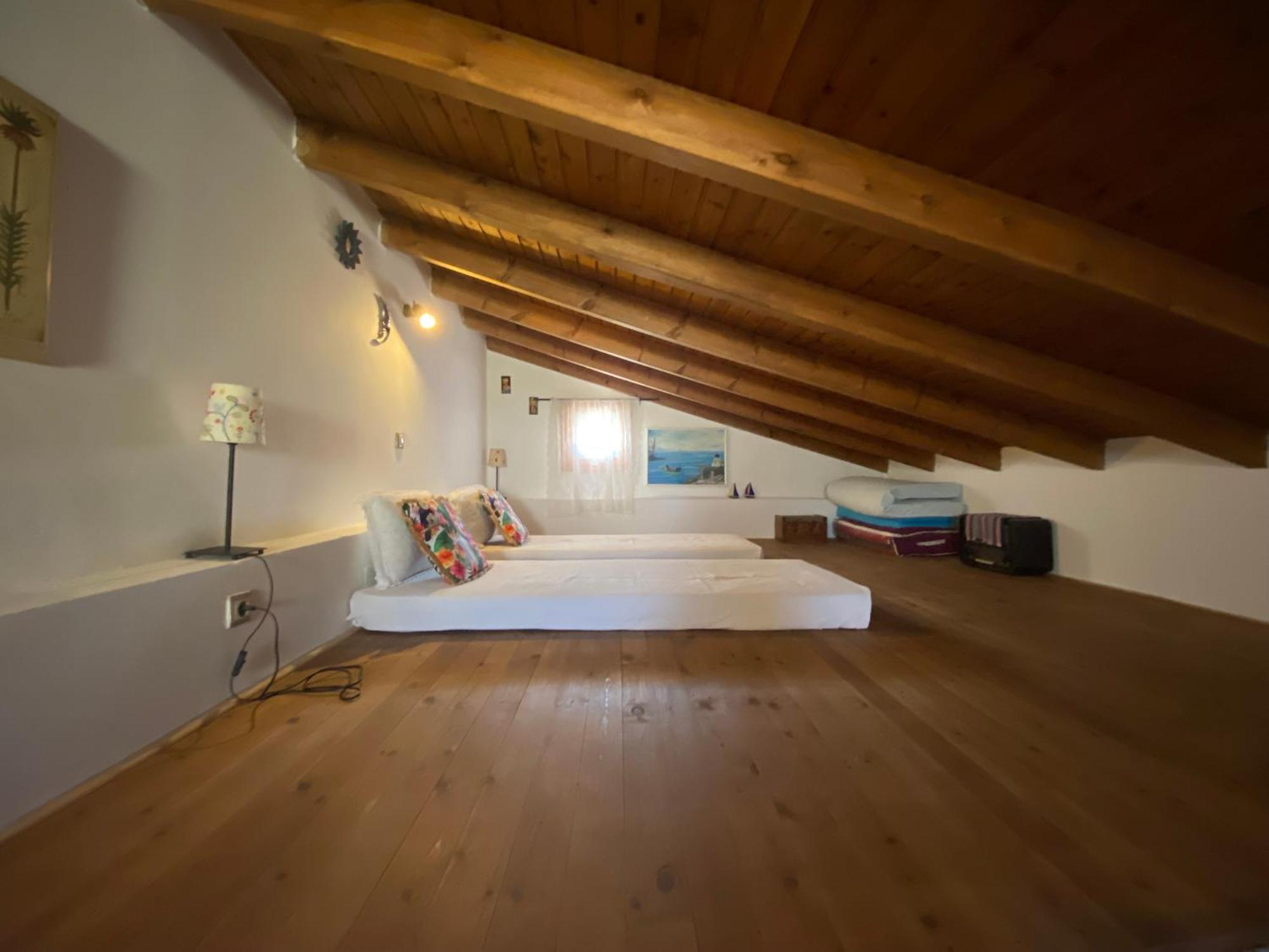 Kleopatra Sweet Home Szími Kültér fotó